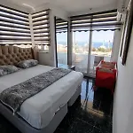 Kadinlar Denizi Manzarali Kuşadası
