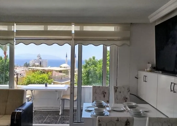 Kadinlar Denizi Manzarali *